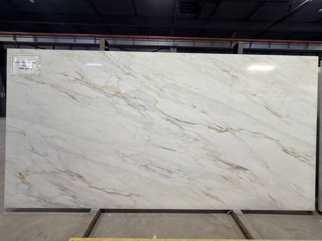 Calacatta Swift Quartz